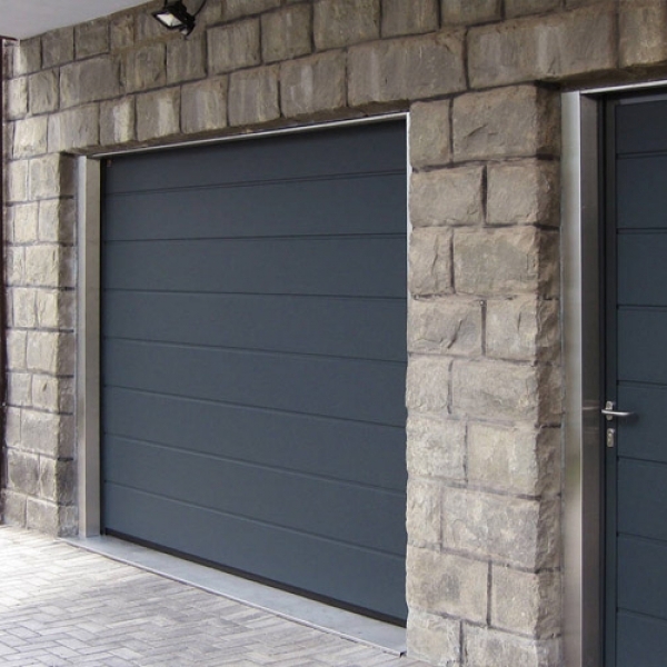Секционные гаражные ворота Hormann LPU 42
